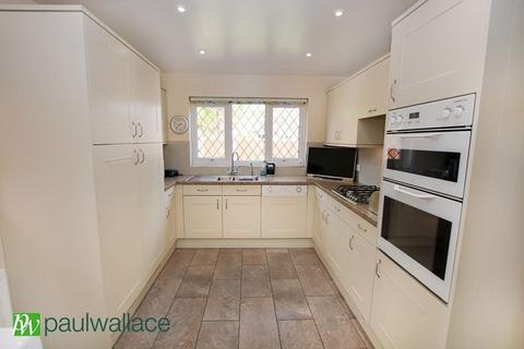 8 Everett Close, Cheshunt, Waltham Cross, EN7 6XD