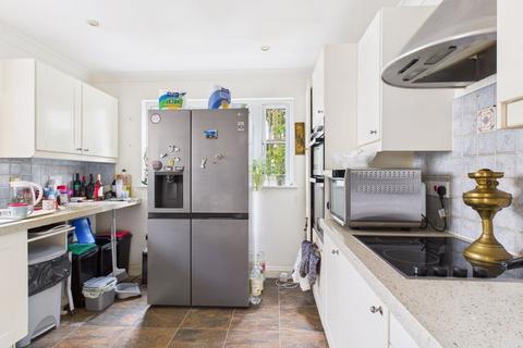 undefined, St Austell - spacious detached home