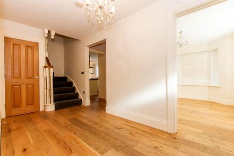 undefined, Boleyn Row, Epping