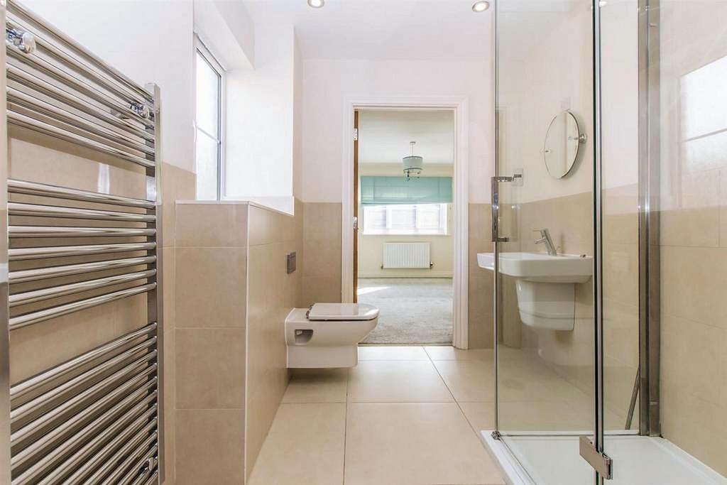 Jack & Jill En-Suite