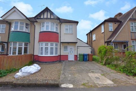 3 bedroom semi-detached house for sale, Cambridge Road, North Harrow