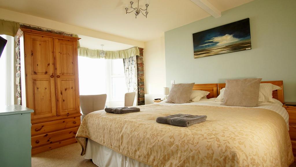 Bedroom 4 Sea views