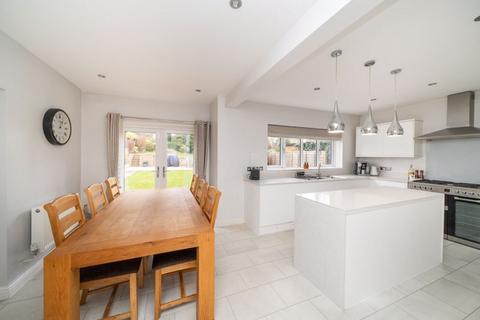 3 bedroom detached house for sale, Elizabeth Grove, Dudley DY2