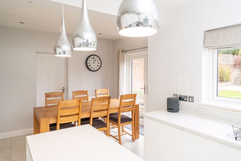 Dining kitchen