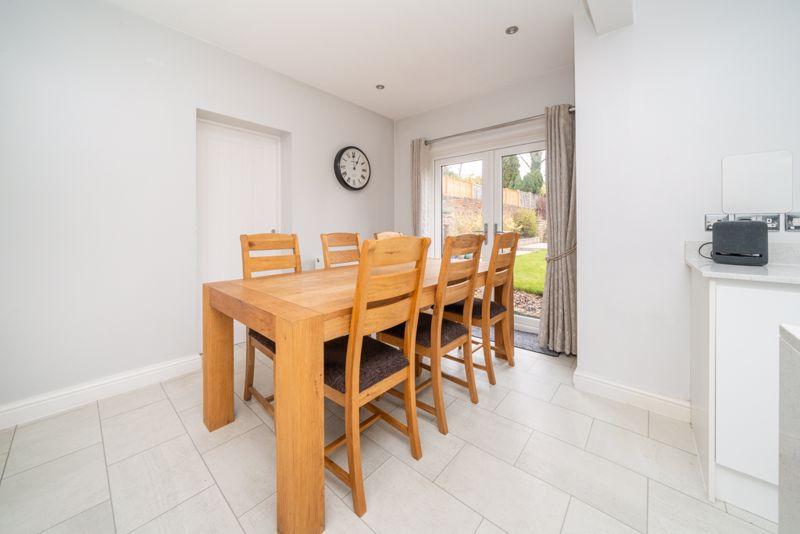Dining kitchen