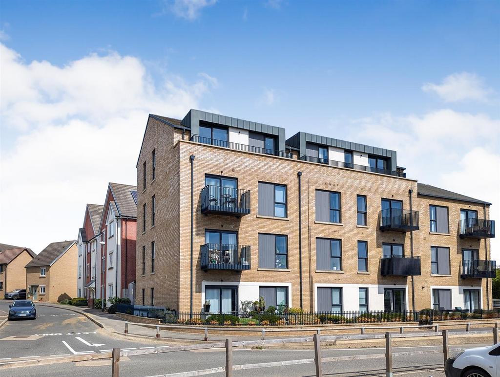 PXL 20250428 111853493.RAW-01.COVER.jpg