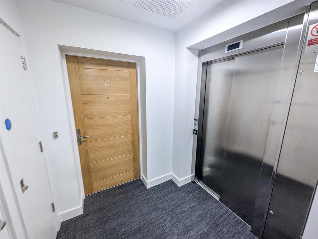 PXL 20250428 101324841.RAW-01.COVER.jpg