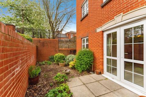 1 bedroom apartment for sale, 9 Harefield Road, Uxbridge UB8