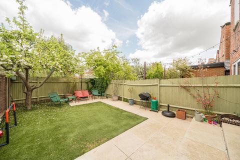 4 bedroom terraced house for sale, London W4