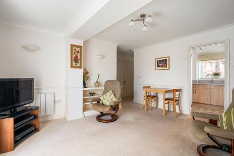 2 bedroom retirement property for sale, War Memorial Place, Henley-on-Thames RG9