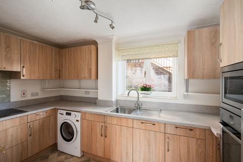 2 bedroom retirement property for sale, War Memorial Place, Henley-on-Thames RG9