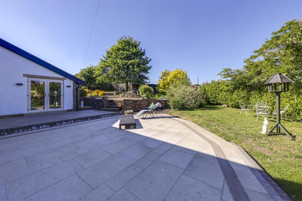 Lower Patio Alt
