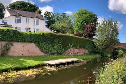 The Wharf House Turnpike, Sampford Peverell, Tiverton, EX16 7BN
