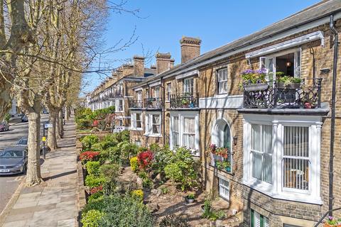 1 bedroom apartment for sale, Cambridge Court, Cambridge Road, Southend-on-Sea, Essex, SS1