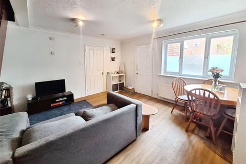 17 Compass Field, Hook, RG27 9SH