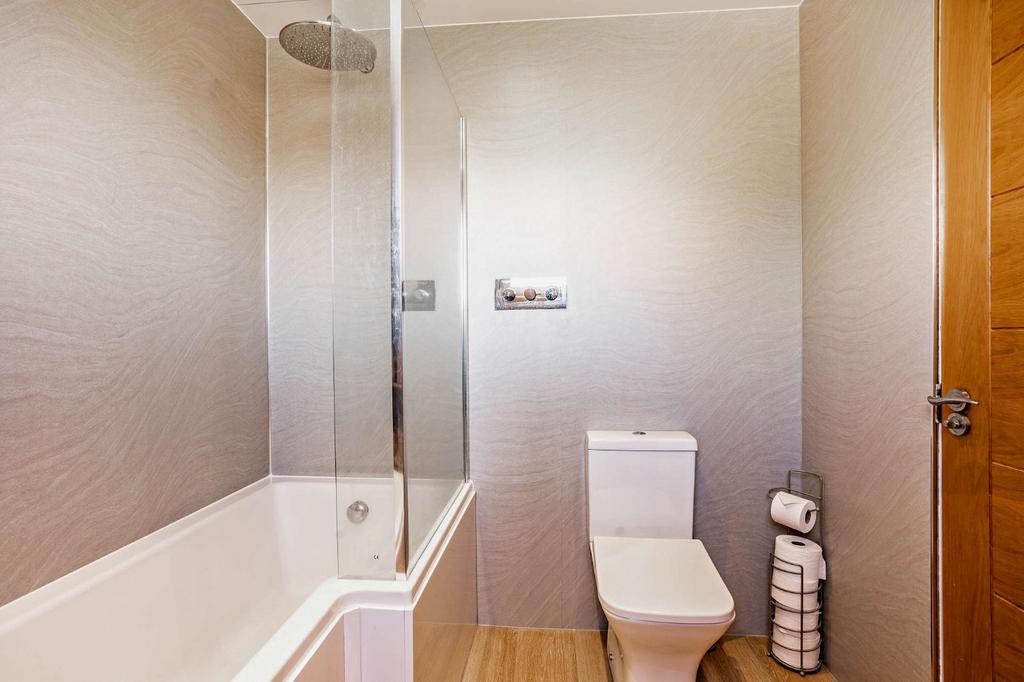 Ensuite Bathroom