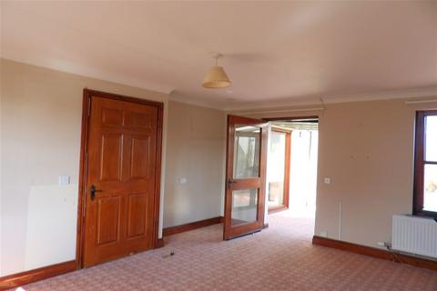 3 bedroom detached bungalow for sale, Glenbarr, by Tarbert