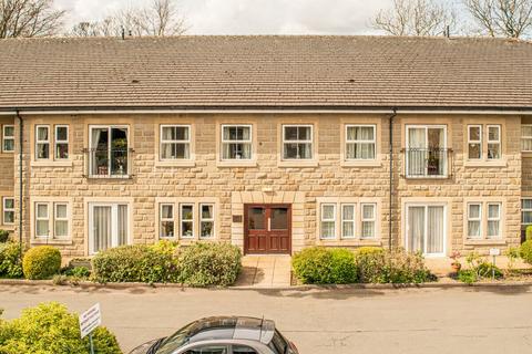 2 bedroom flat for sale, The Hawthornes, Mill Lane, Birkenshaw,