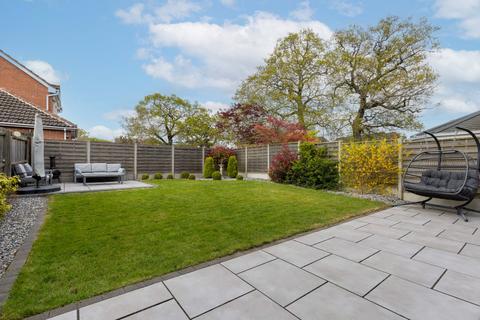 4 bedroom detached house for sale, Snowdrop Close, Warwickshire CV12