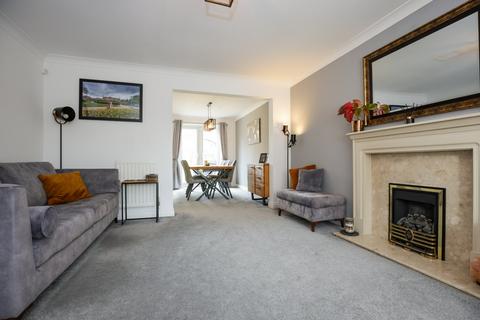 4 bedroom detached house for sale, Snowdrop Close, Warwickshire CV12