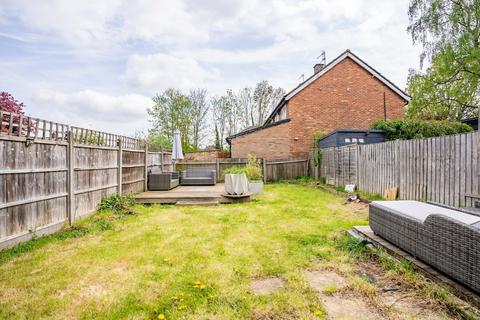 10 Grasmere Road, St Albans, AL1 5PY