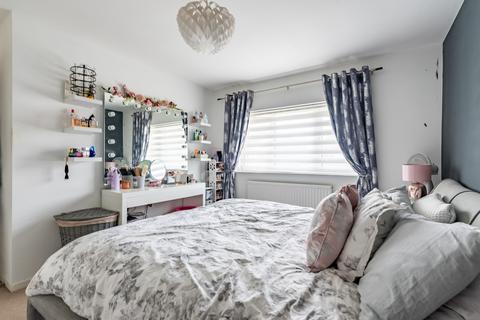 10 Grasmere Road, St Albans, AL1 5PY
