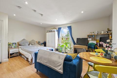 undefined, Lydia Court, Kingston upon Thames KT1