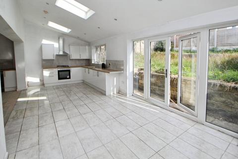 4 bedroom detached house for sale, The Croft, Glossop SK13