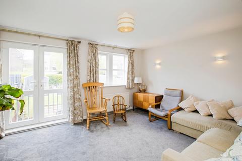 22 Daisy Hill Close, Luddendenfoot, Halifax, HX2 6NZ