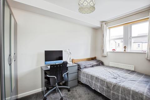 22 Daisy Hill Close, Luddendenfoot, Halifax, HX2 6NZ