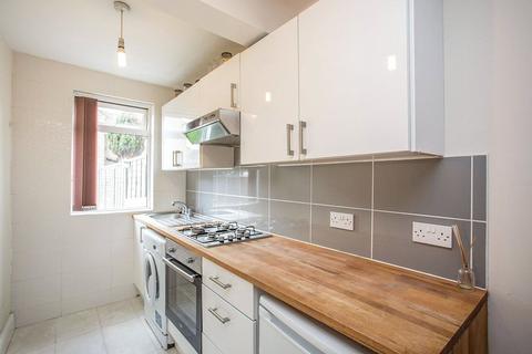 1 bedroom flat to rent, Addiscombe Road, Hertfordshire WD18