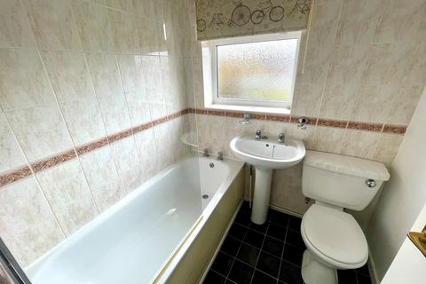 2 Bibbeys Green, Wolverhampton, WV10 8TX