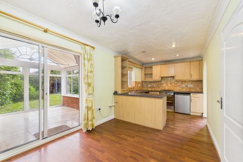 3 bedroom link detached house for sale, Saunders Close, Sugar Way, Peterborough, PE2