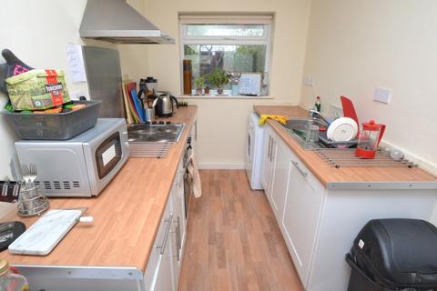 3 bedroom detached house to rent, Derby Street, Beeston NG9