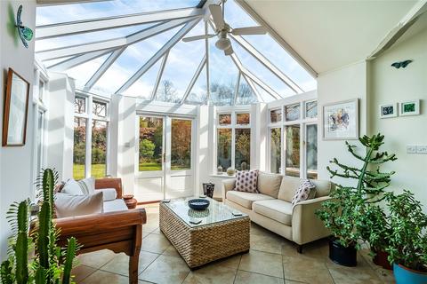 21 Gateways, Guildford, GU1 2LF