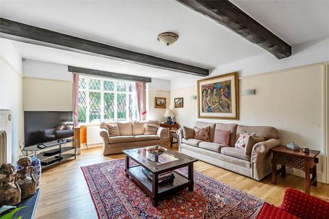 21 Gateways, Guildford, GU1 2LF