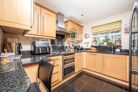 2 bedroom apartment for sale, Milliners Court, 137 Millway, Mill Hill, London, NW7