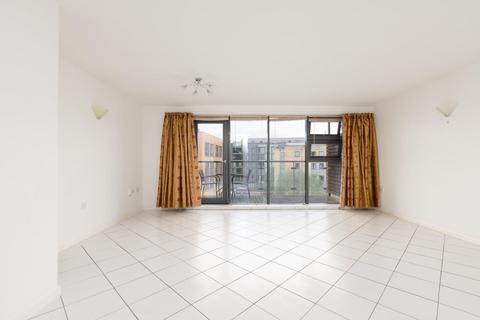 2 bedroom flat for sale, Deanery Road, City Centre