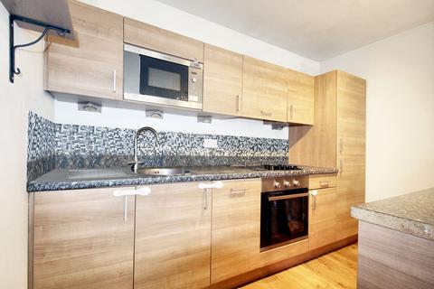 2 bedroom apartment for sale, Park Lodge Avenue, Kensington House, UB7