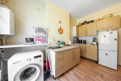 4 bedroom terraced house for sale, Sandringham Road, Willesden Green