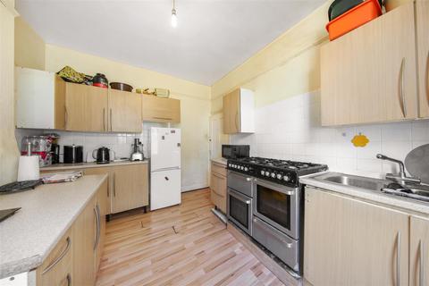 4 bedroom terraced house for sale, Sandringham Road, Willesden Green