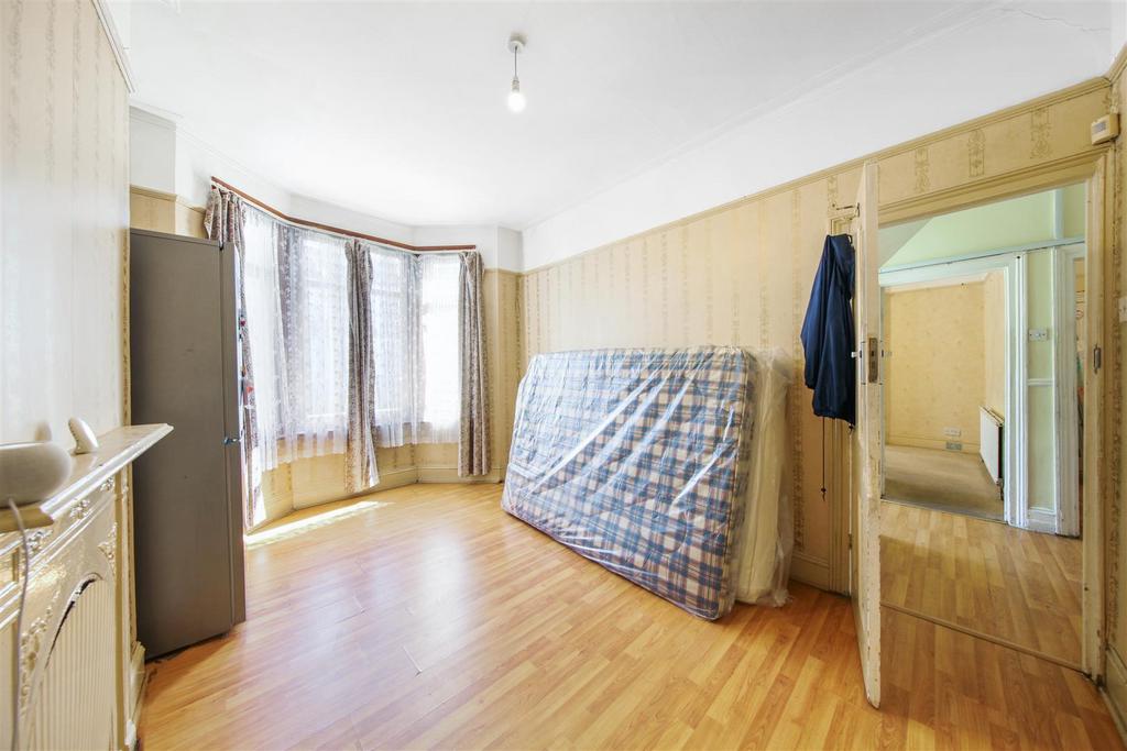 76 Sandringham Road - 2b Fu Wp VQZf23j QDfr Gtp.jpg