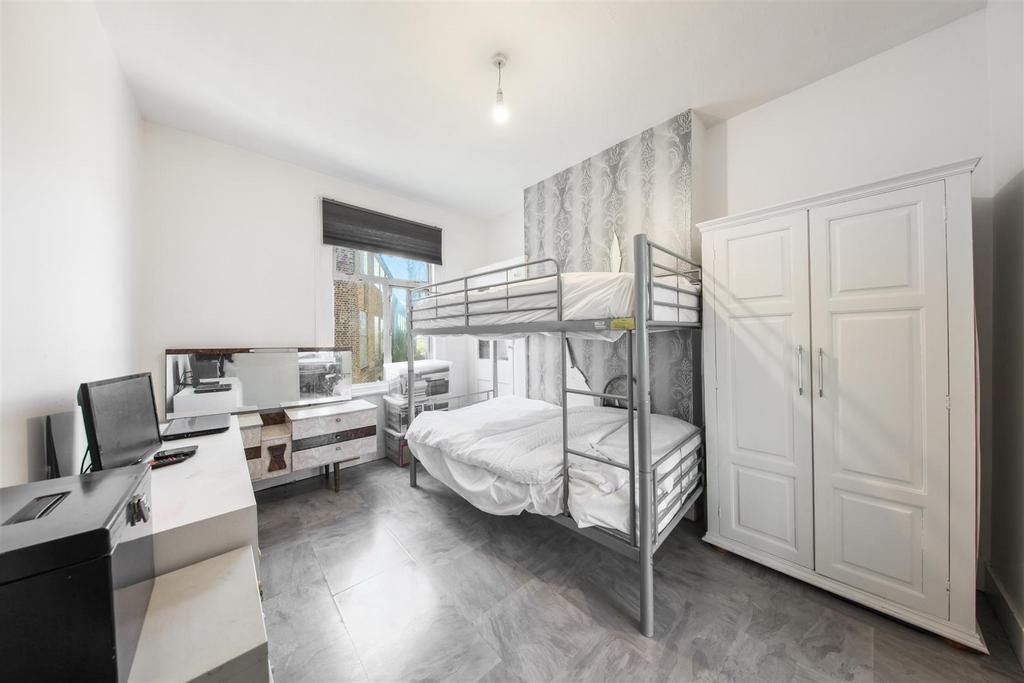 76 Sandringham Road - 3 YYEk UWU1 La6 L27ffh2 S.jpg