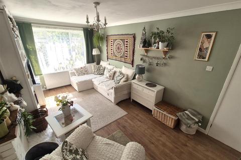 2 bedroom detached bungalow for sale, Alder Road, Poole BH12