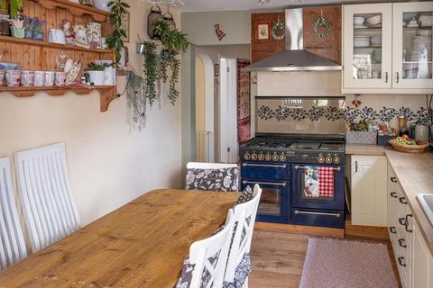 2 bedroom detached bungalow for sale, Alder Road, Poole BH12