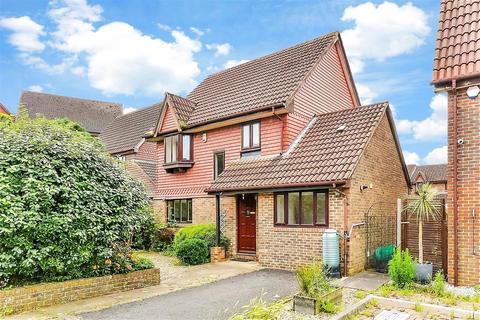 4 Lupin Close, Croydon, CR0 8XZ