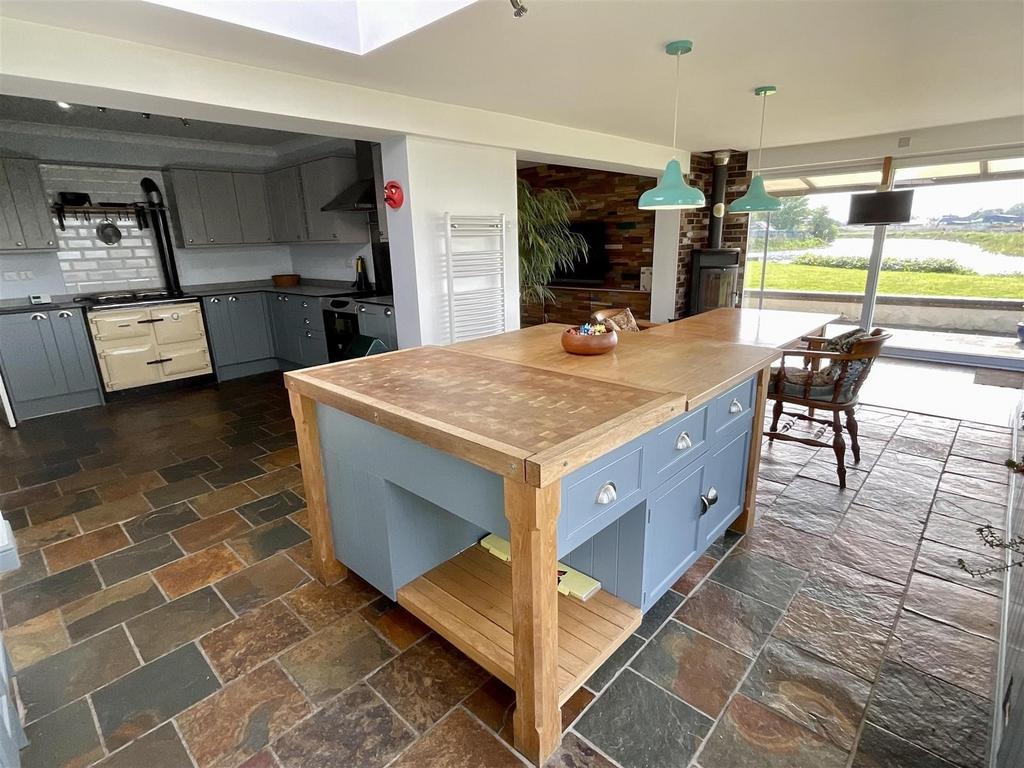 Lounge Dining Kitchen Area