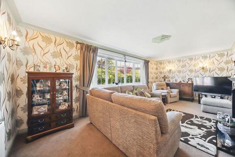 3 bedroom detached house for sale, Ouchthorpe Lane, Wakefield WF1