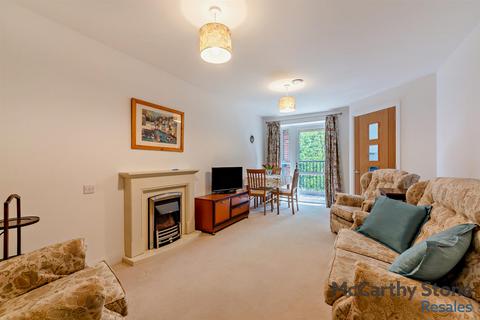 1 bedroom apartment for sale, Dukes Ride, Crowthorne, Berkshire,