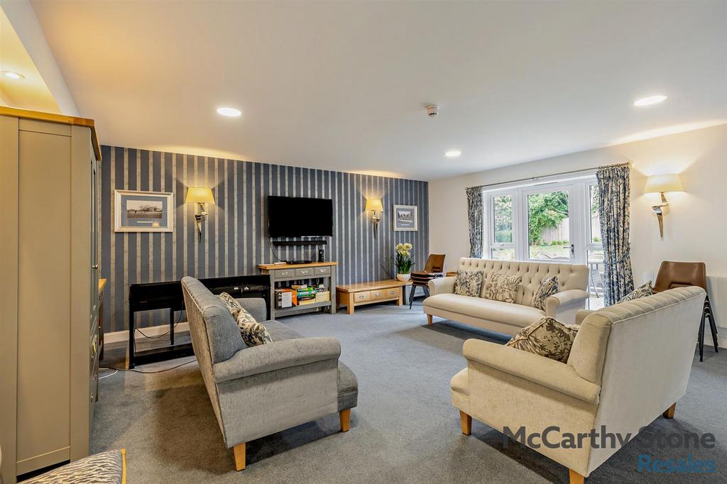 8644604-interior16-800.jpg